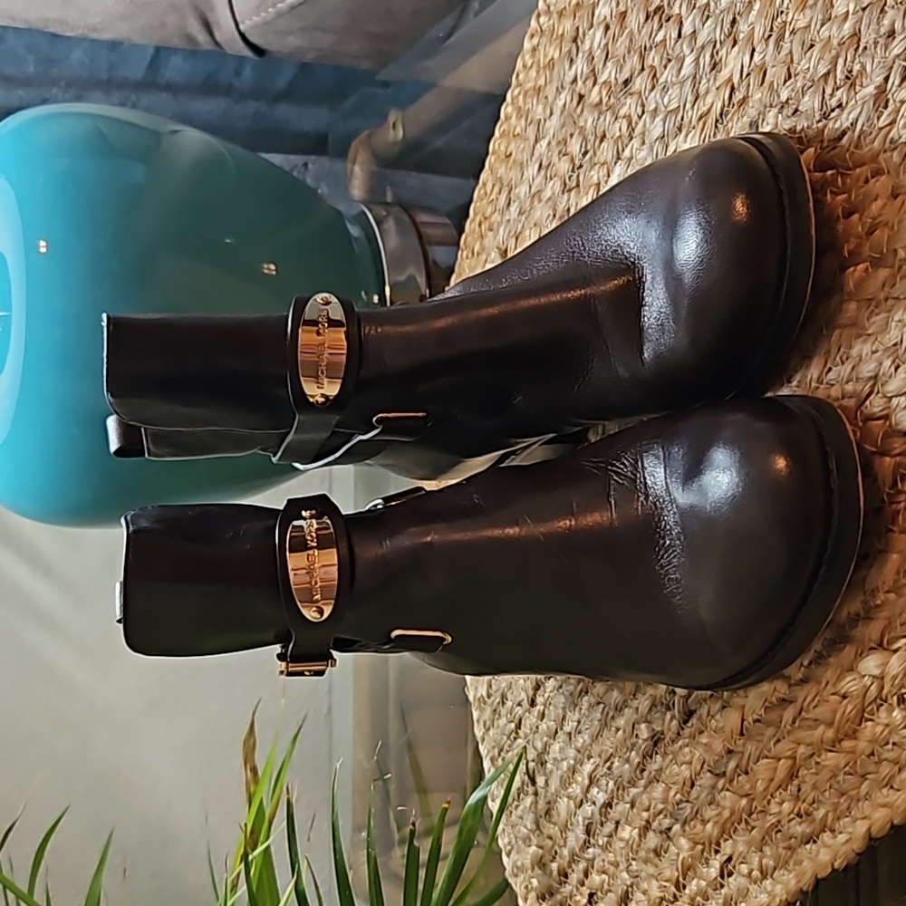 EUC MICHAEL Michael Kors chocolate brown Arley booties size 7.5 - Picture 2 of 9